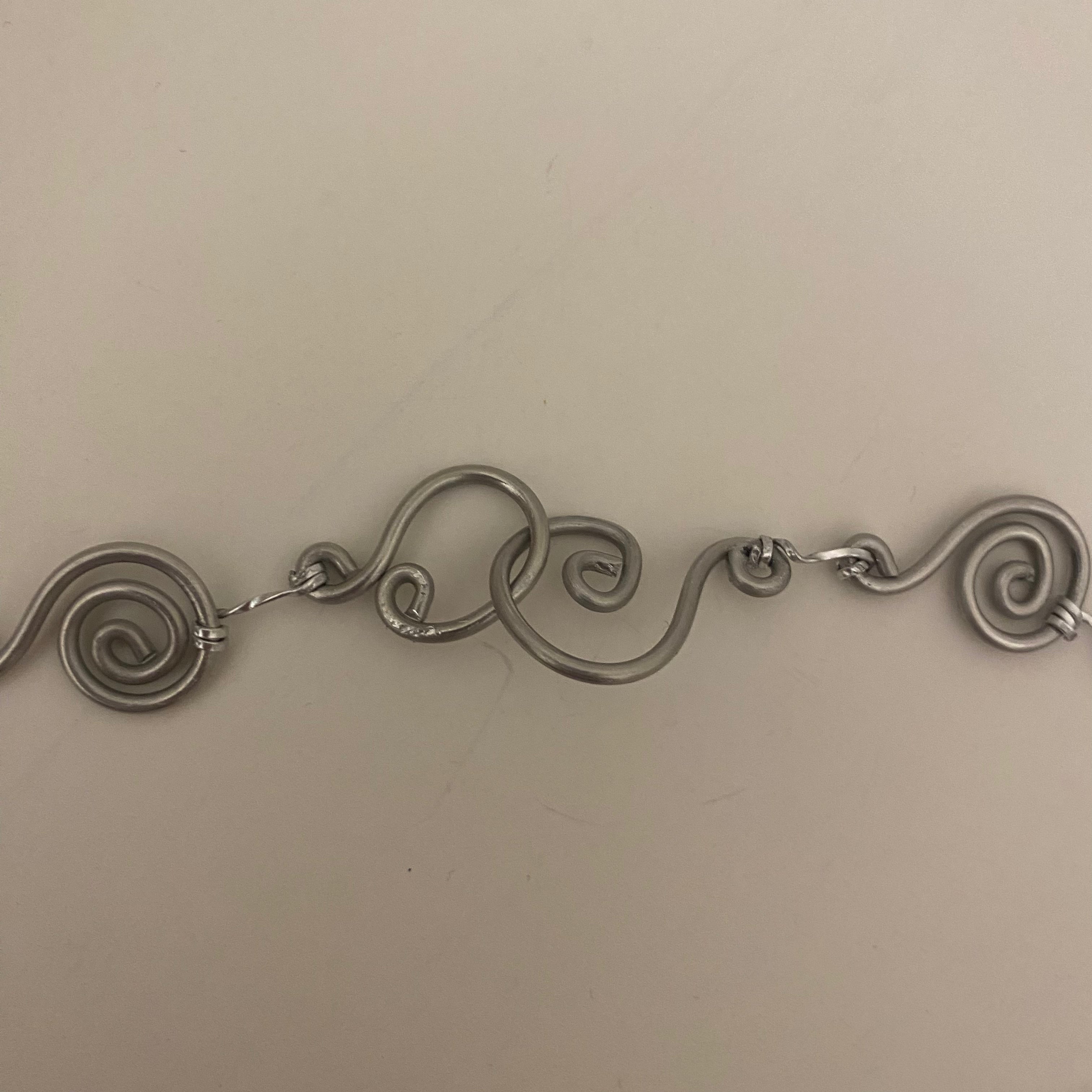 Simple Swirl Necklace